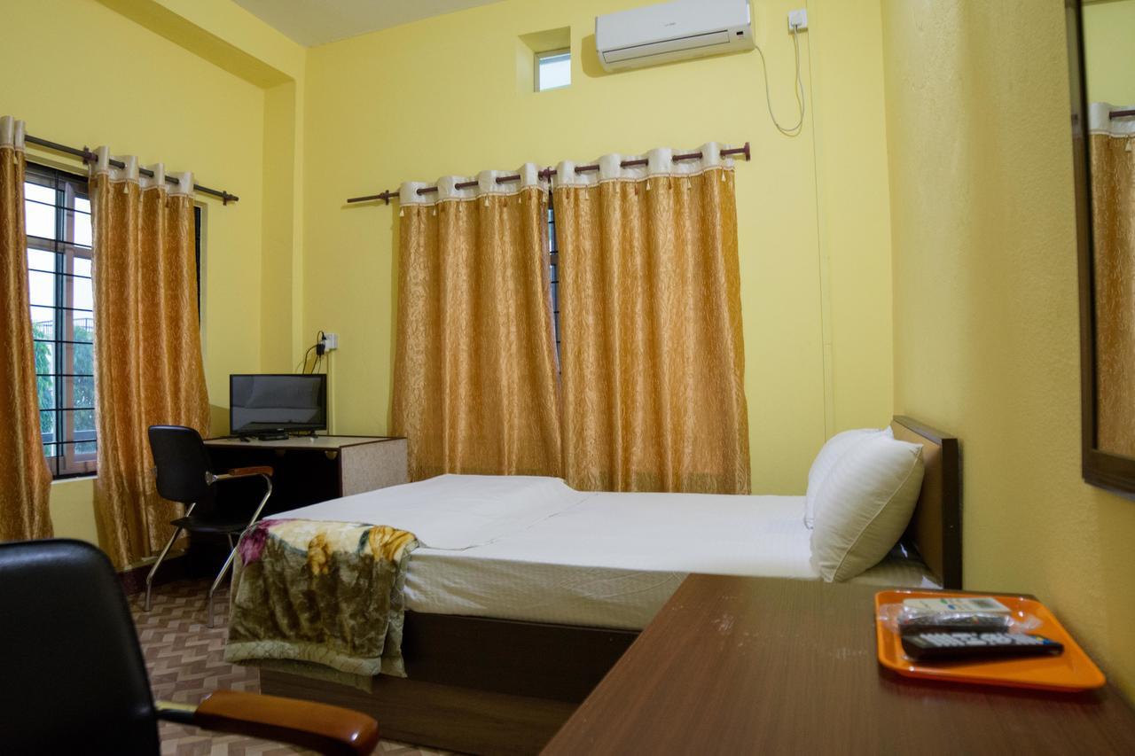 Galaxy Guest House Bhairāhawā Esterno foto
