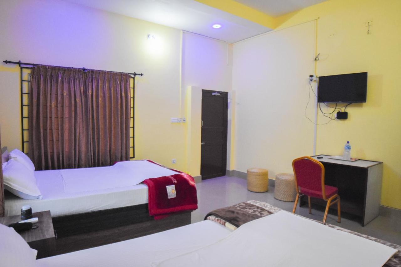 Galaxy Guest House Bhairāhawā Esterno foto